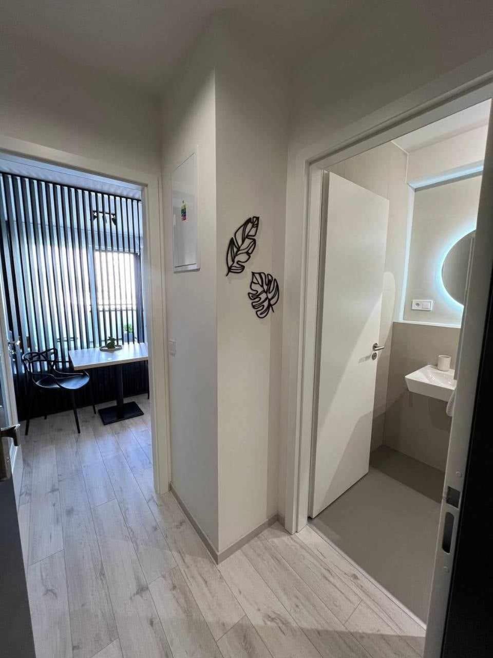 M&M1 Studio Apartment Near Center With Free Parking - Ac Košice Exterior foto